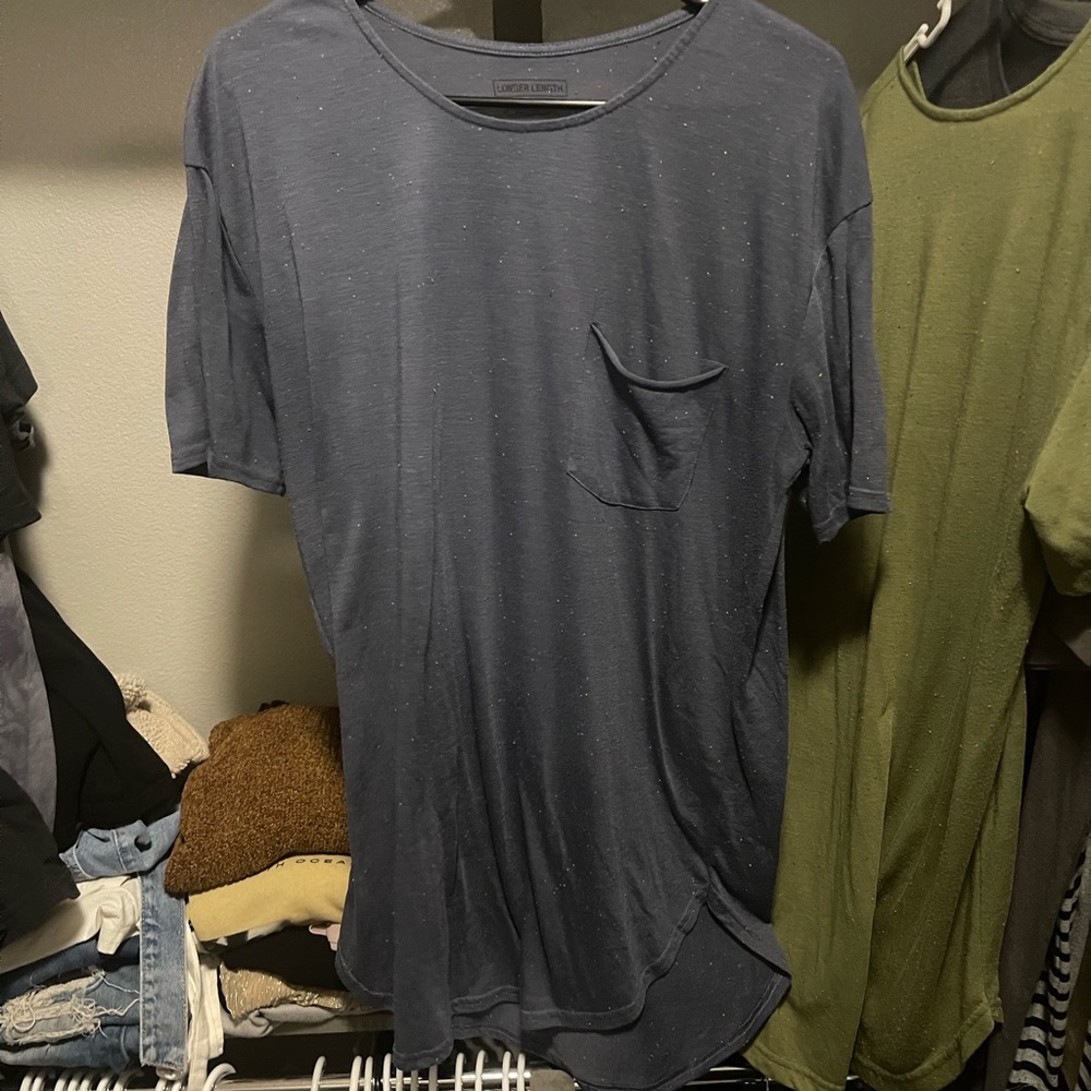 Large hemmed heather blue shirt